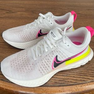 Nike React Infinity Flyknit - Size W9.5 - White
